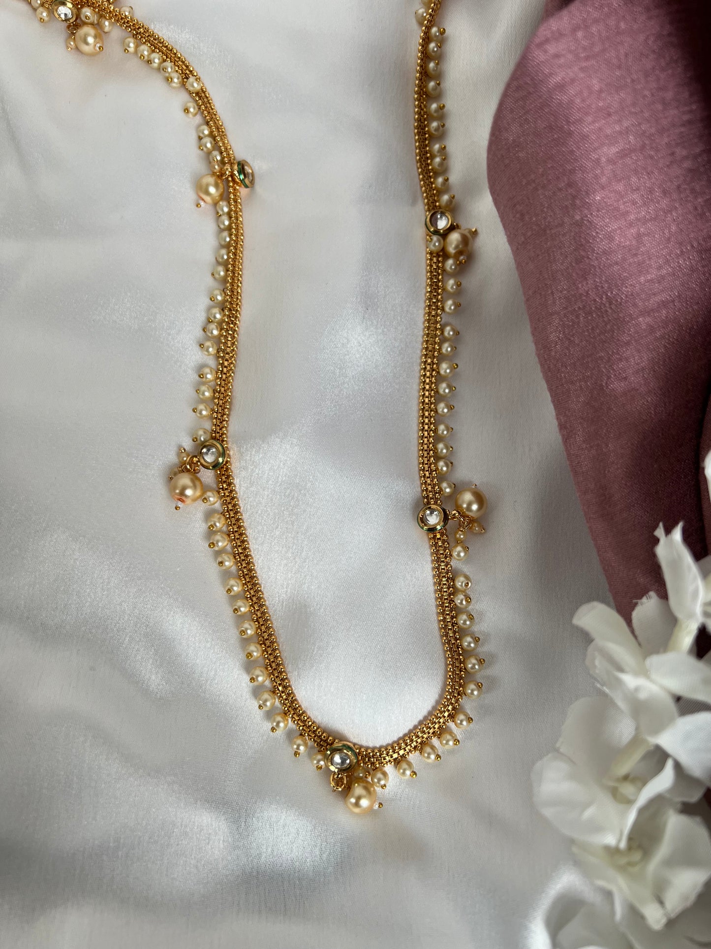 Antique gold plated waistchain with kundan round stones and pearls W3004