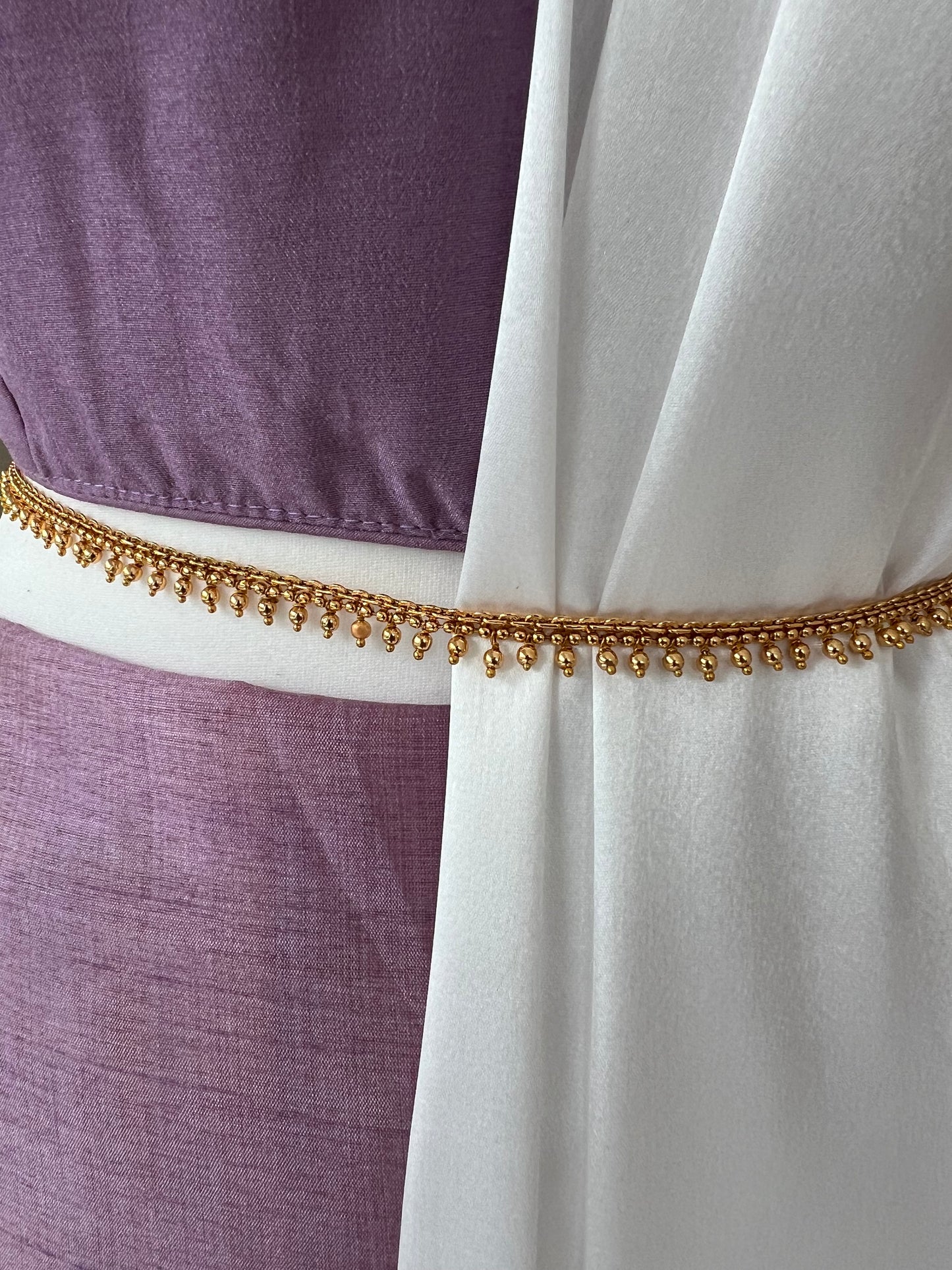 Antique plain gold plated waistchain with hanging golden balls W3016