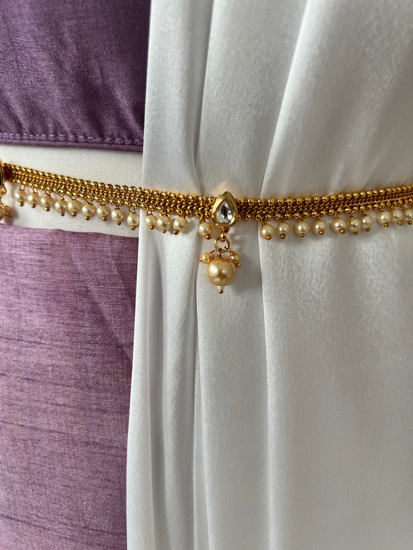 Antique gold plated waistchain with kundan tear drop shaped stones and pearls W3017