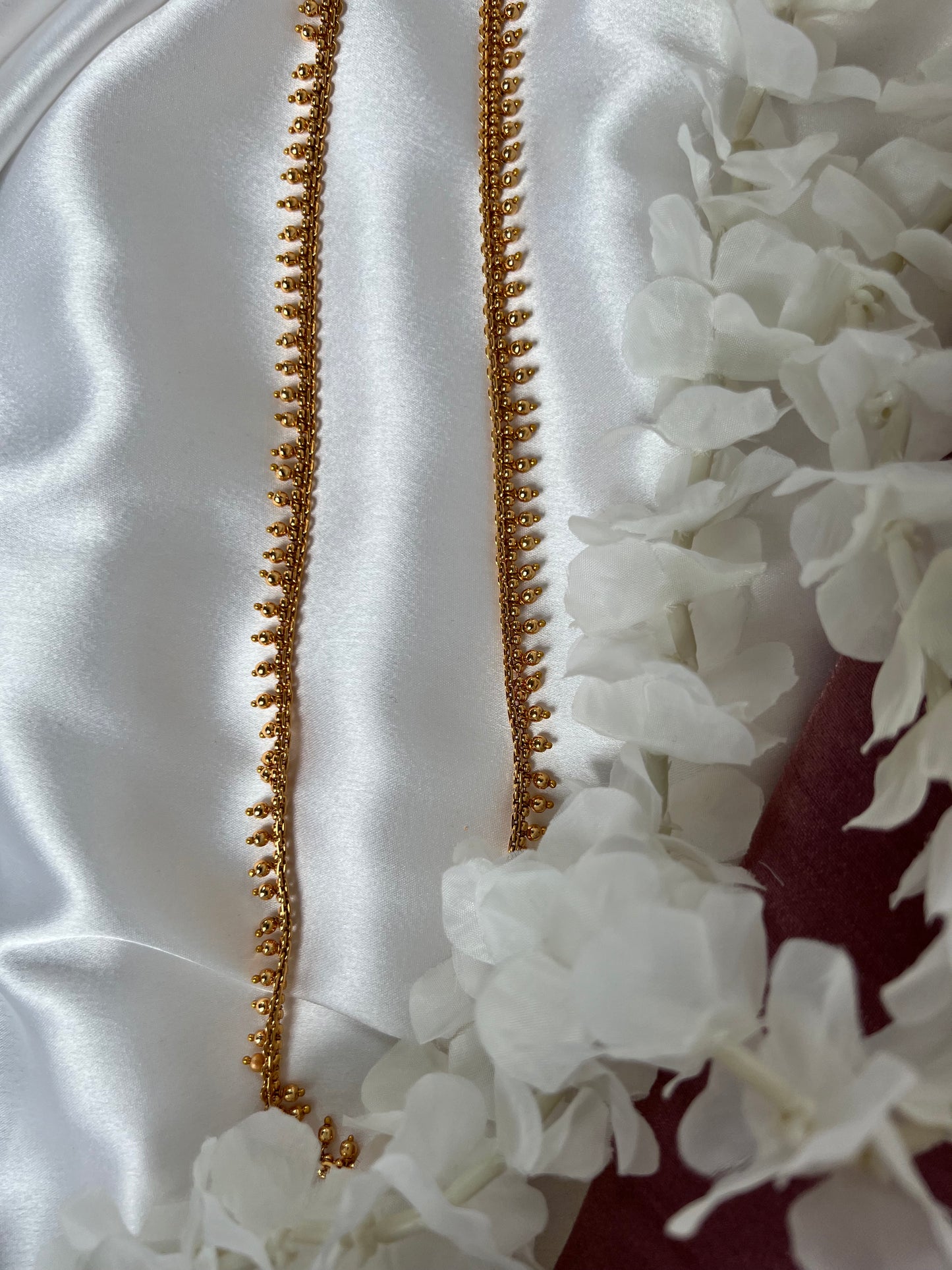 Antique plain gold plated waistchain with hanging golden balls W3016