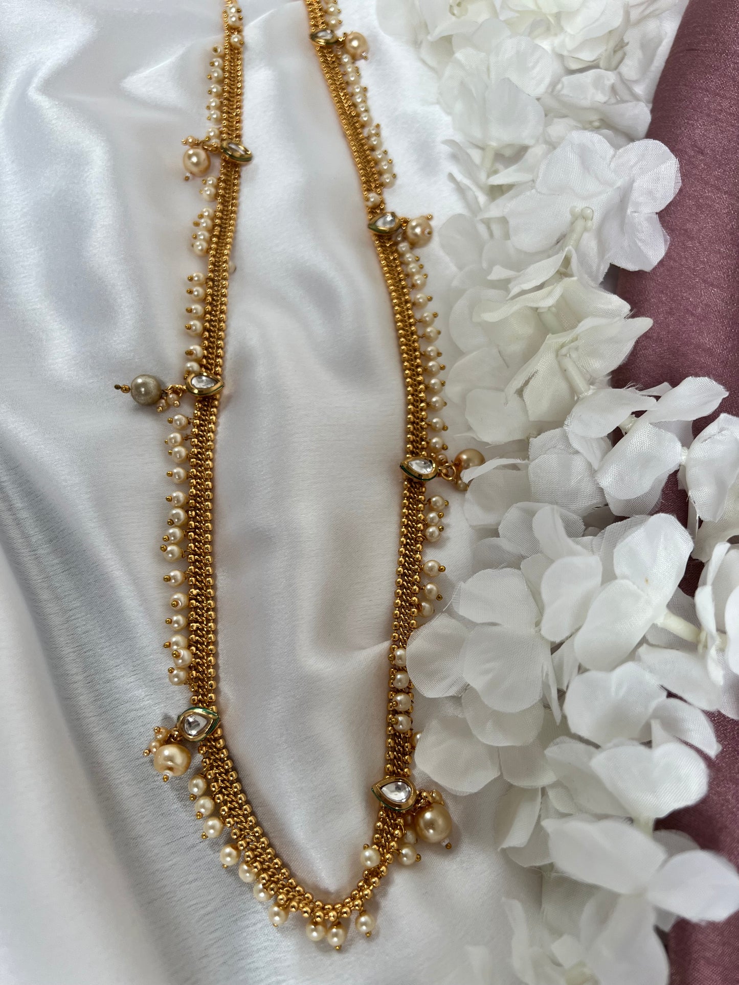 Antique gold plated waistchain with kundan tear drop shaped stones and pearls W3017