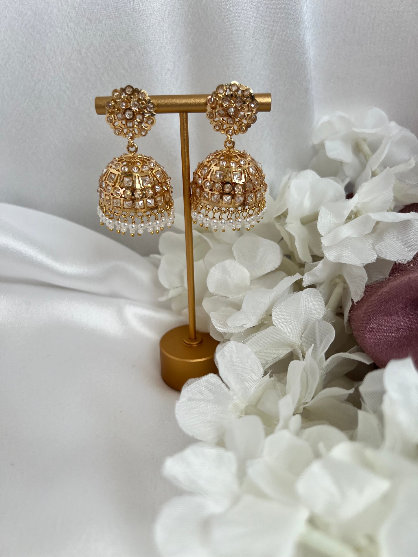 Gold plated white stone pearl jhumka earrings E3023