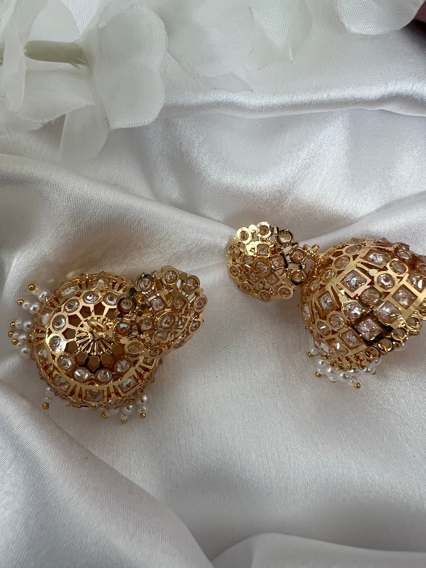 Gold plated white stone pearl jhumka earrings E3023