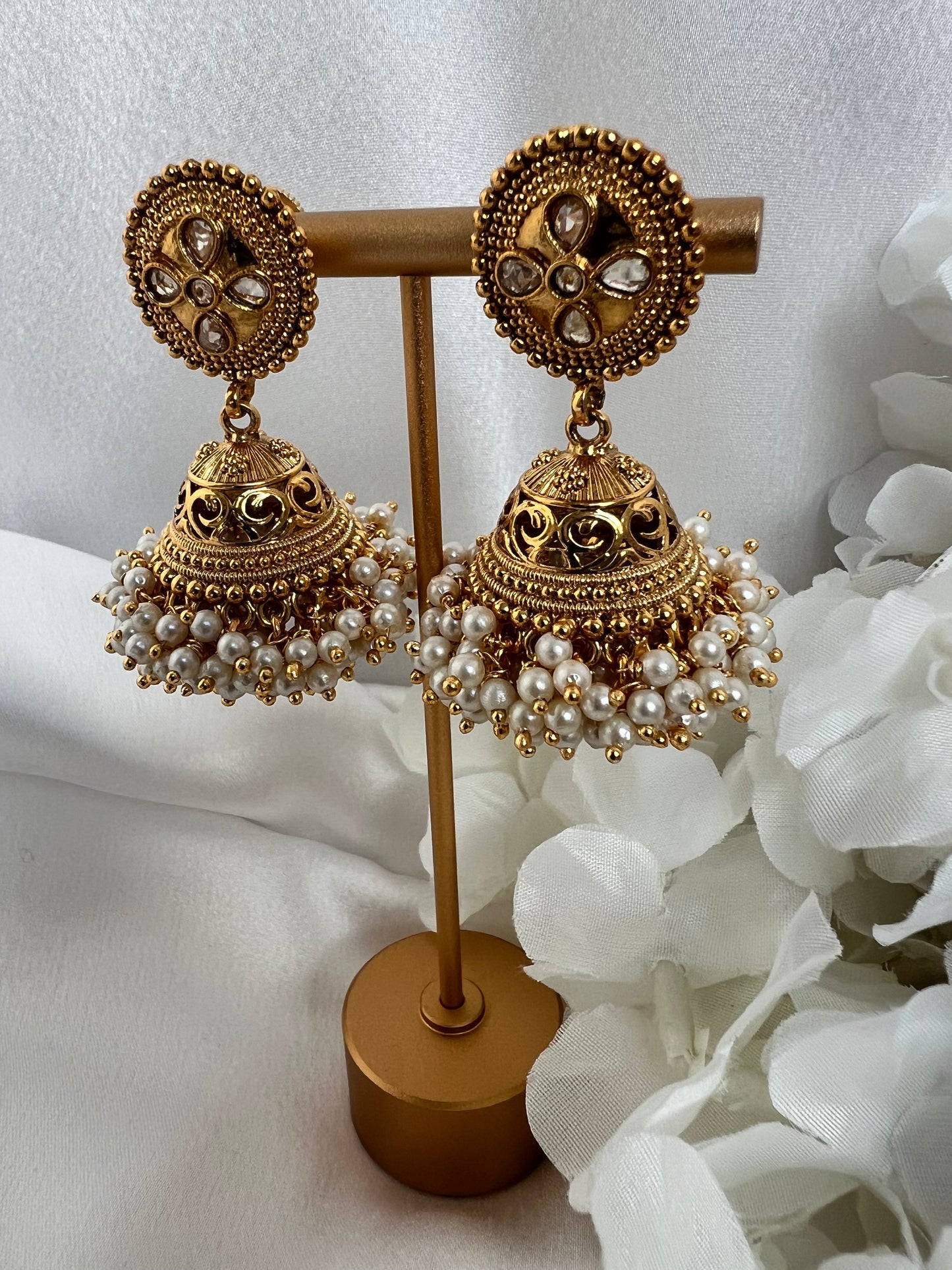 Gold plated pearl jhumka earrings E3029