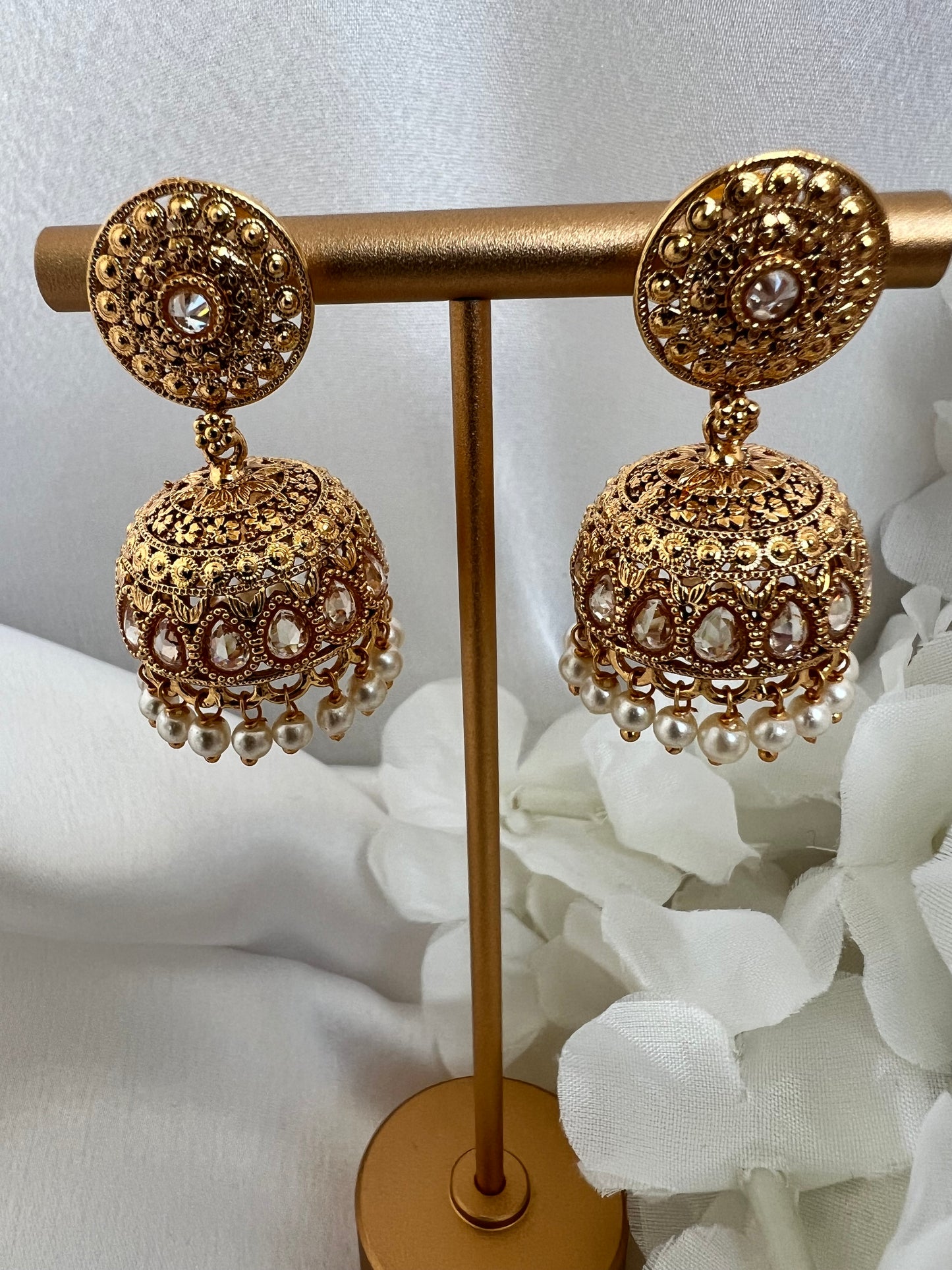 Gold plated pearl jhumka earrings E3027