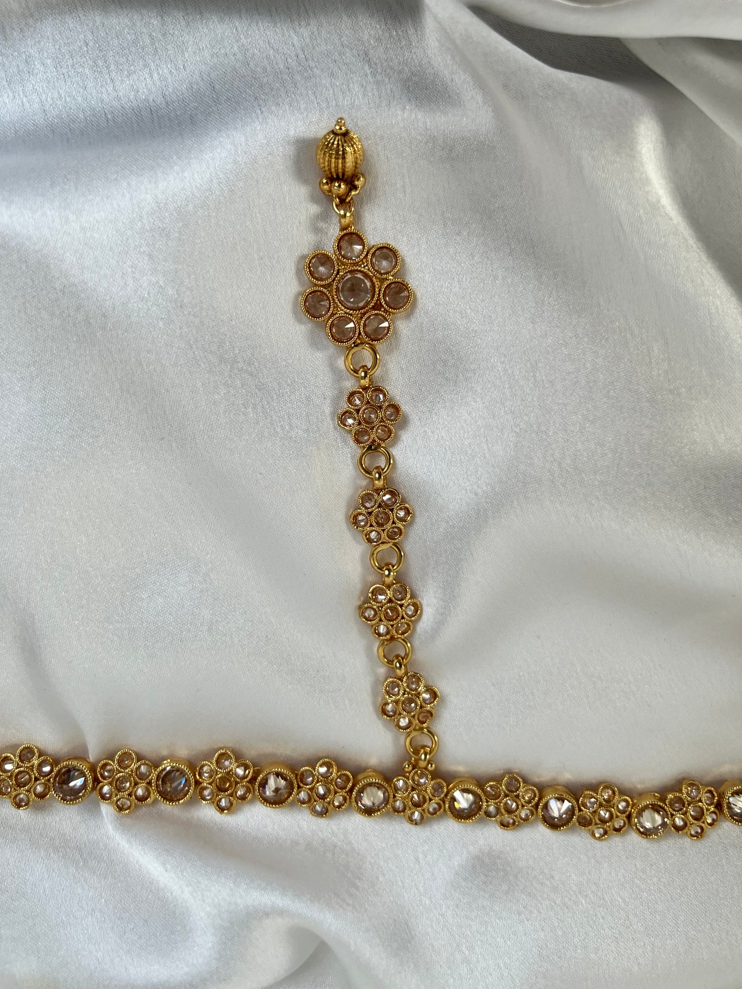 Golden kundan tikka and headband one piece SH3002