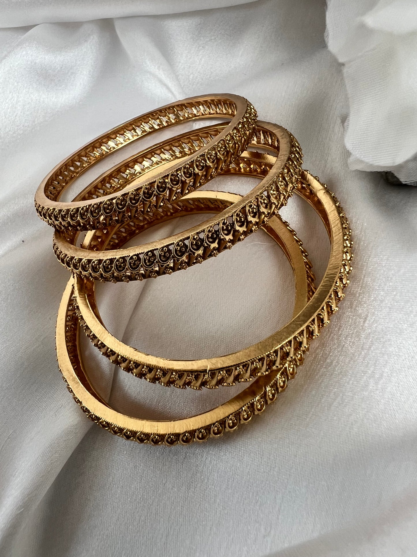 Antique Classic Bangles With Matte Gold Plating, set of four  B3005