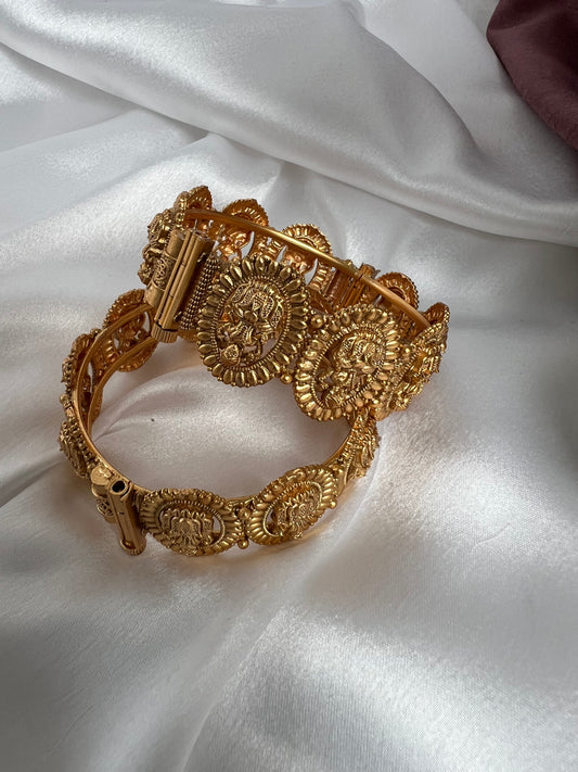 Antique temple matte gold plated openable pair of bangles, set of two B3003