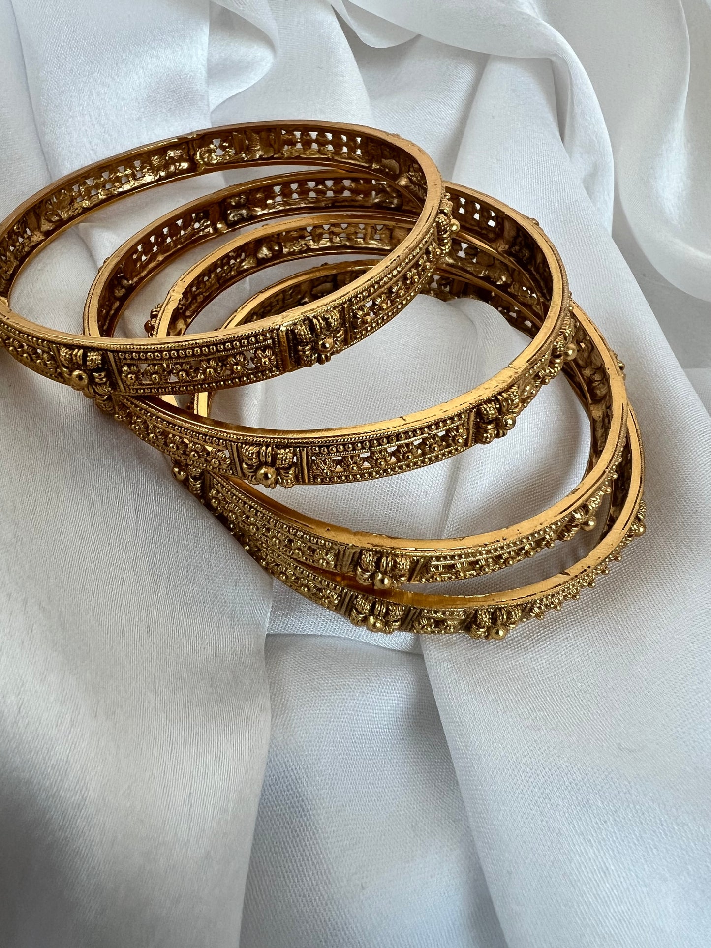 Antique Plain Matte Gold Bangles With Matte Gold Plating, set of four B3007